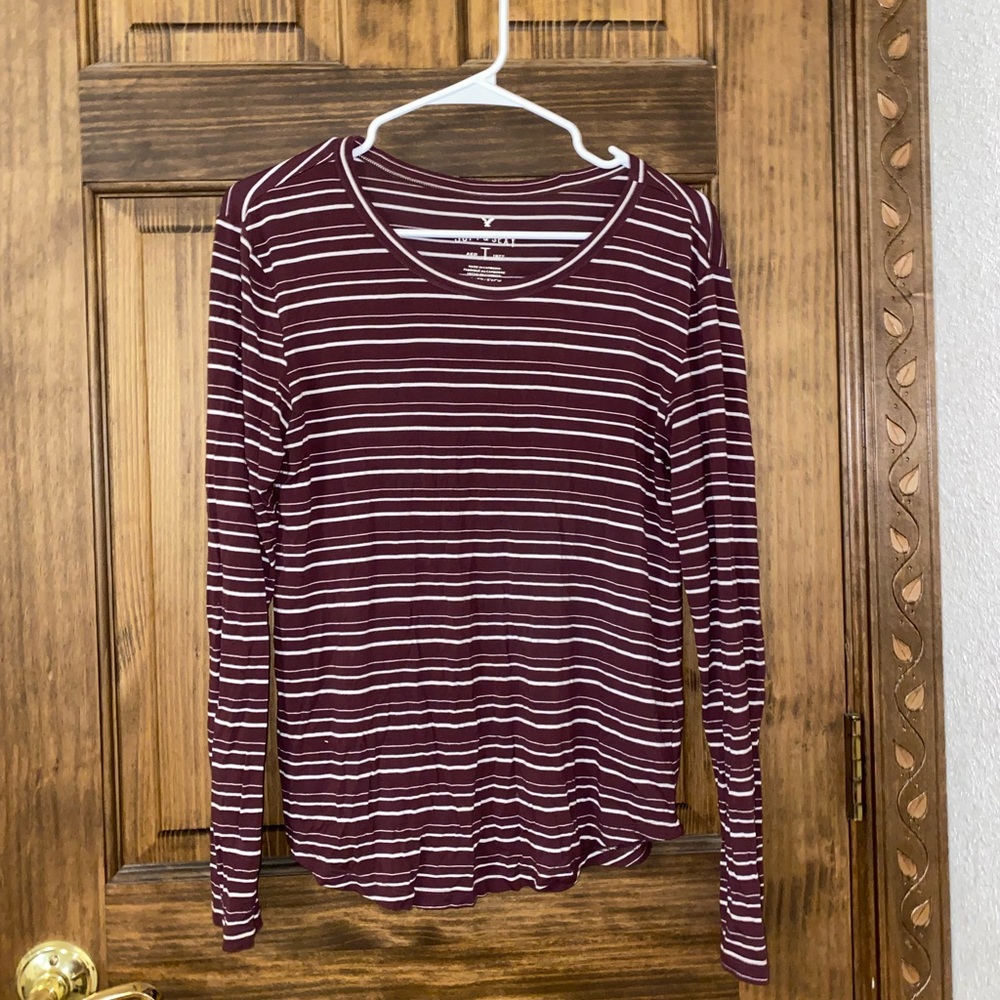 ✨buy 2 get 1 free✨ American Eagle striped shirt